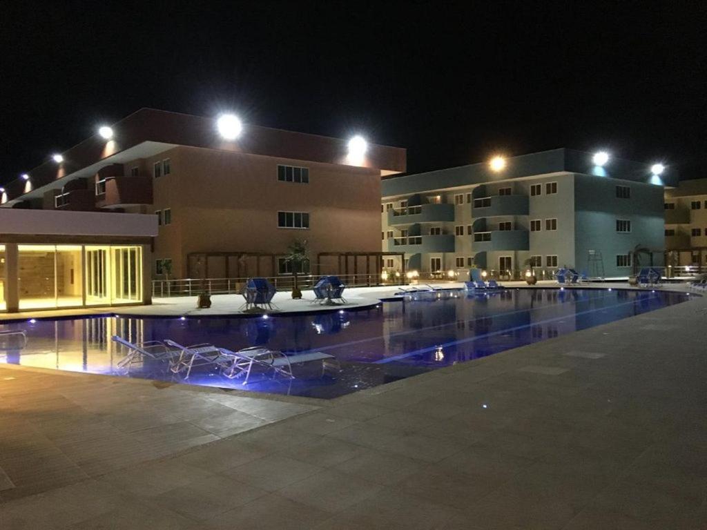 Flat Com Praia Privativa E Lazer Total Em Arraial Арраял-ду-Кабу Экстерьер фото